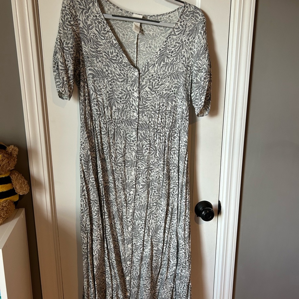 Black and white floral Women's Dress